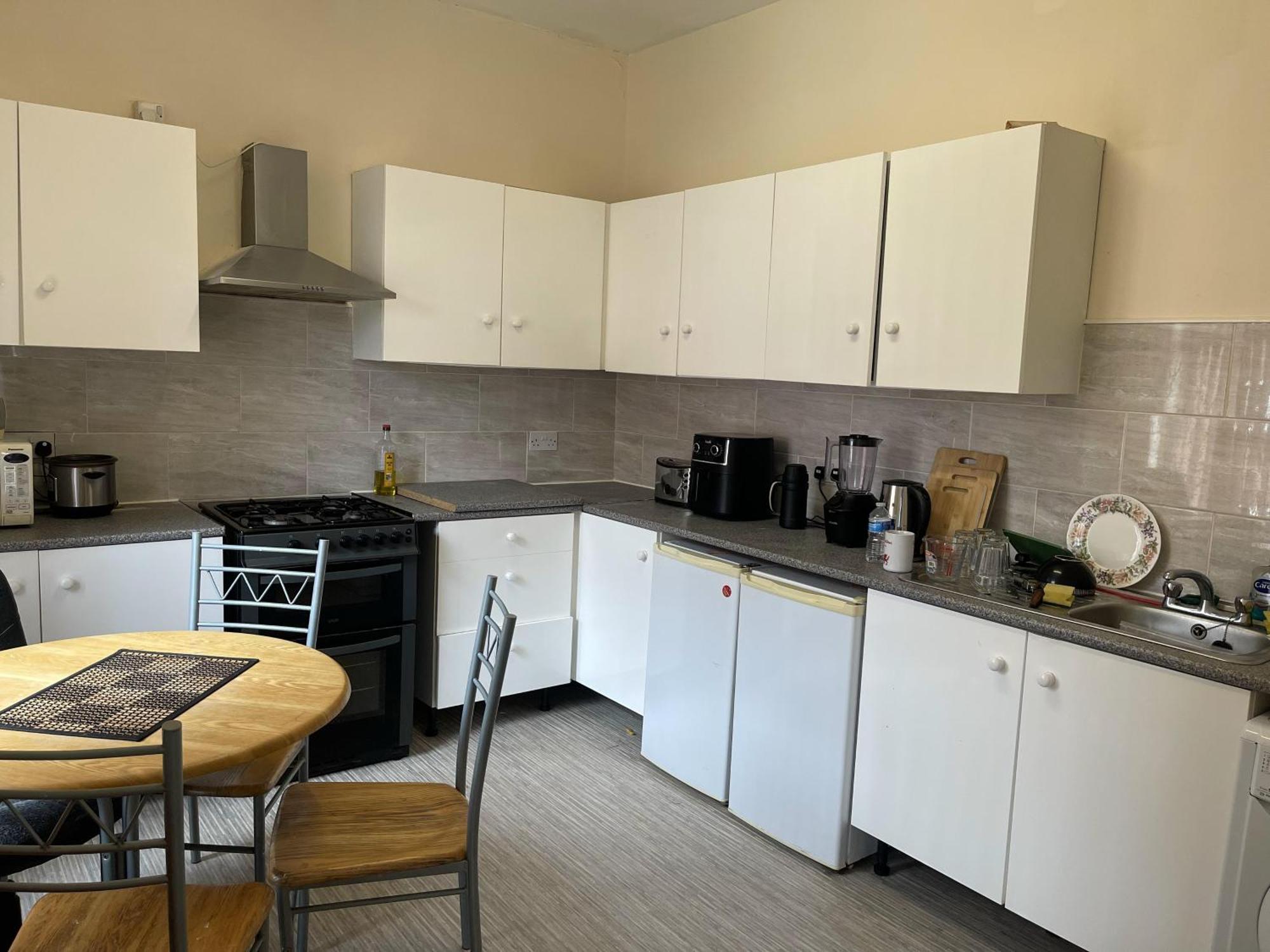 2-Bed Apartment - Sleeps 4 - Street Parking - Wifi マンチェスター エクステリア 写真